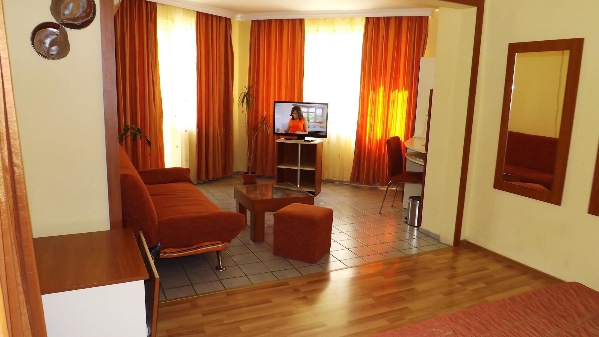 Hotel Palitra Varna Dış mekan fotoğraf