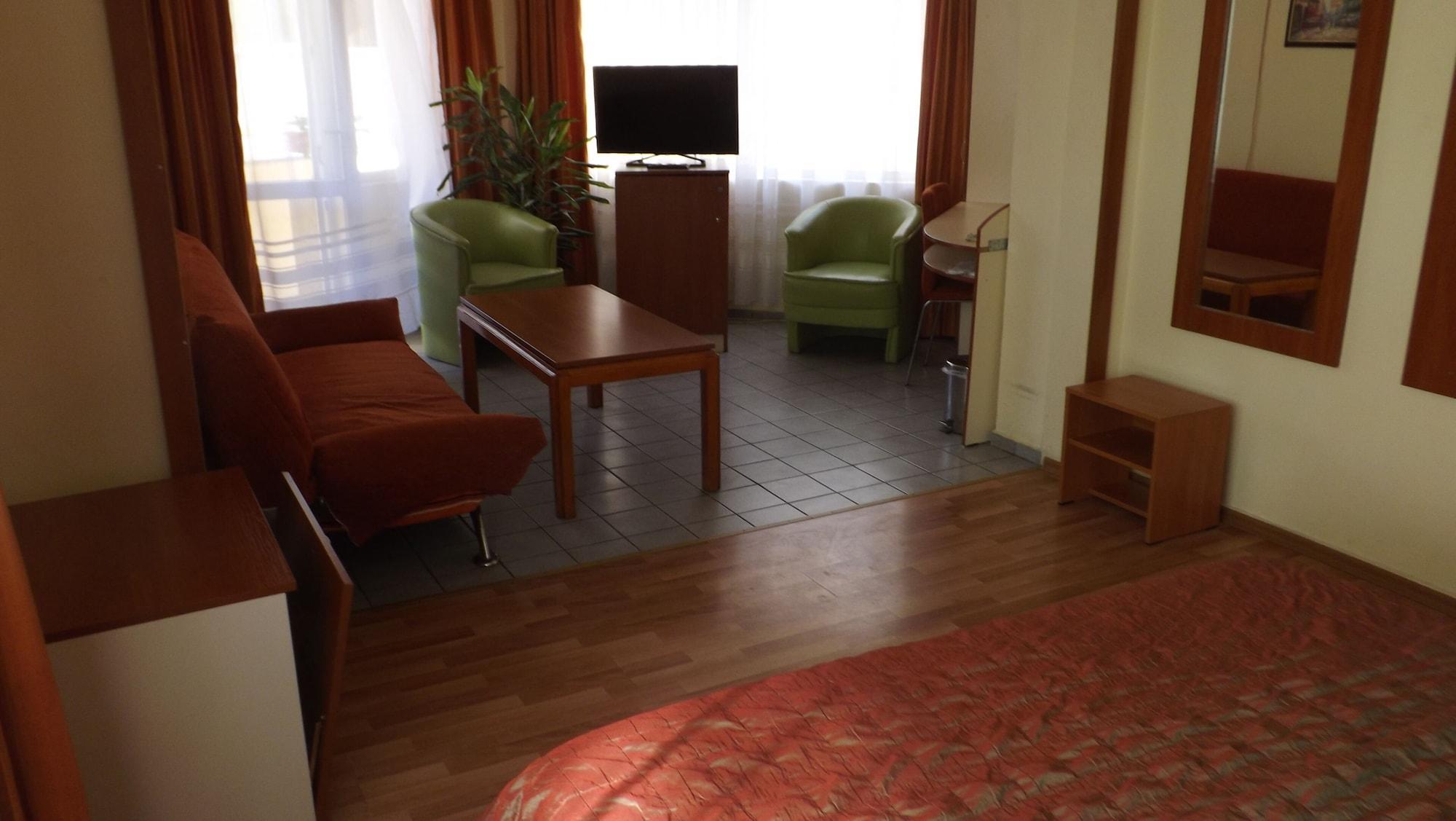 Hotel Palitra Varna Dış mekan fotoğraf